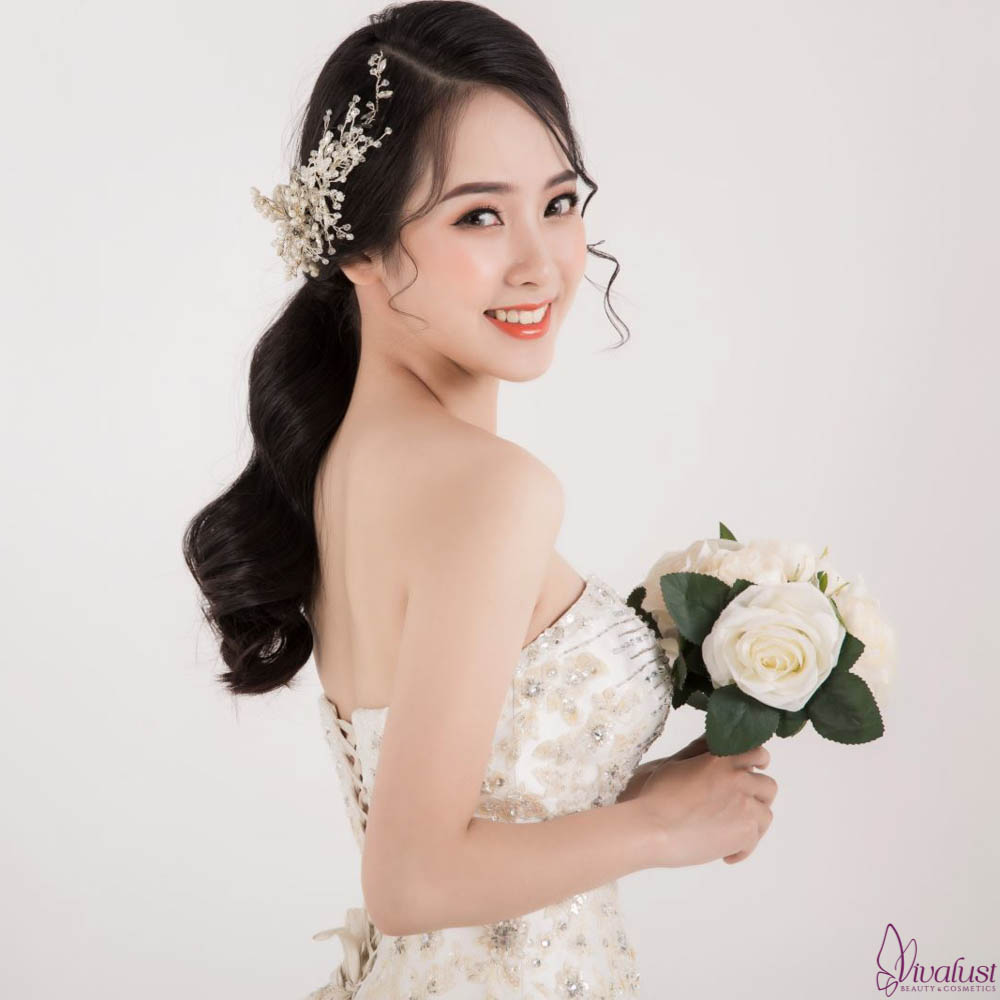 Gợi Ý Phong Cách Trang Điểm Cho Cô Dâu 2019